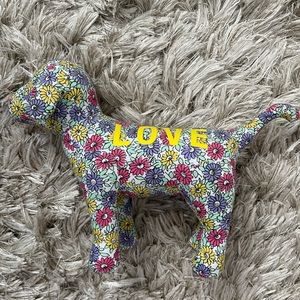 Victorias Secret dog